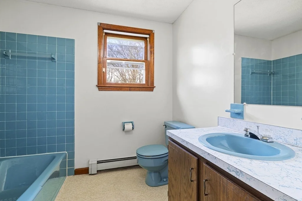 Photo of 25 Quequechan Rd