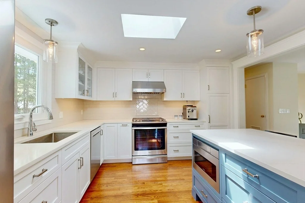 Photo of 18 Emerson Rd