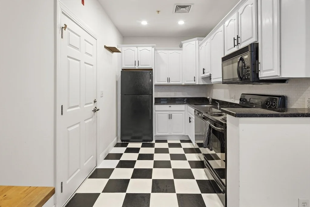 Photo of Unit 205 at 7 Central Sq
