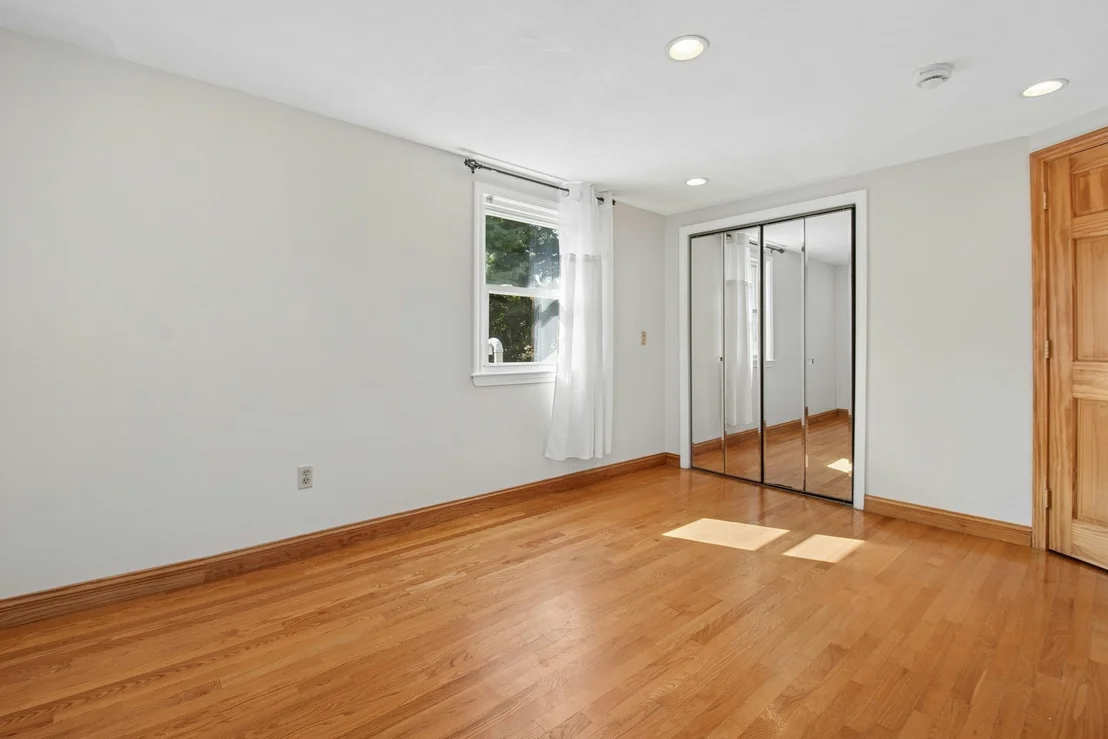 Photo of 22 Westlund Rd
