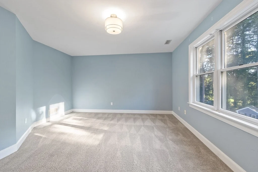 Photo of 117 Hidden Rd
