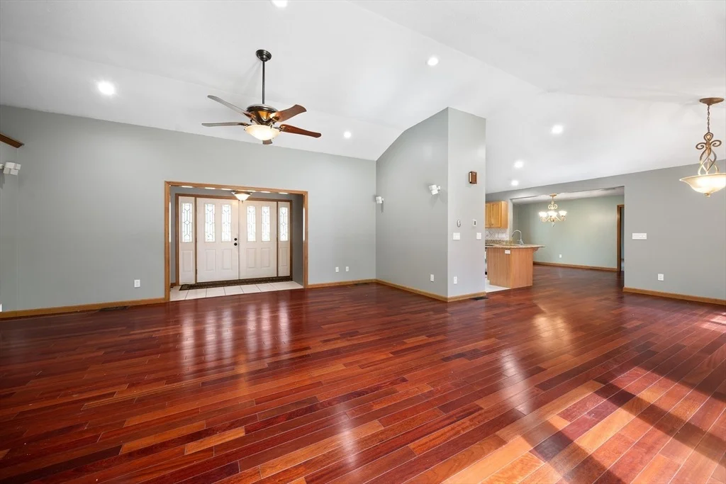 Photo of 4 Pearl Brook Road