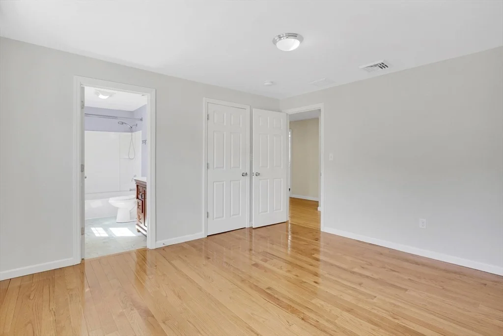 Photo of 990 Frank Smith Rd