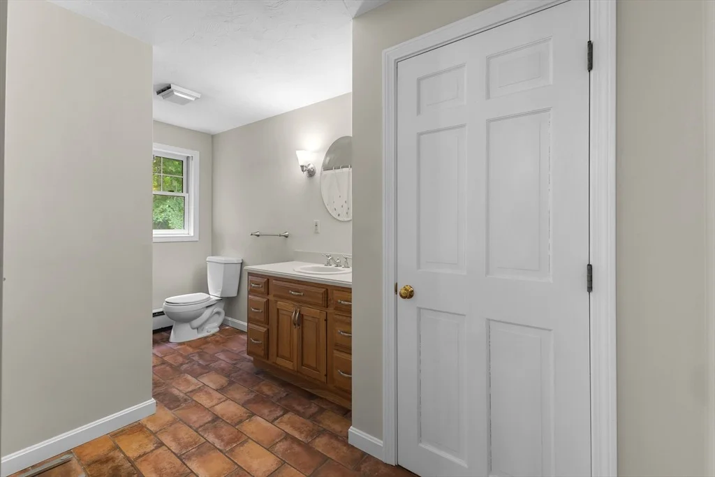 Photo of 111 Lea Ave