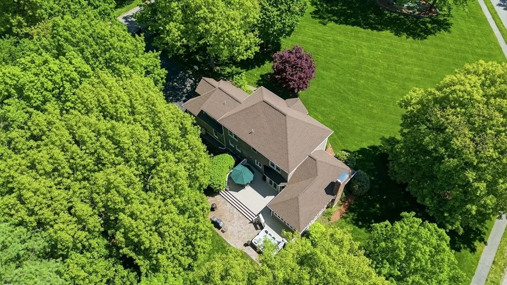 Photo of 4 Overlook Dr