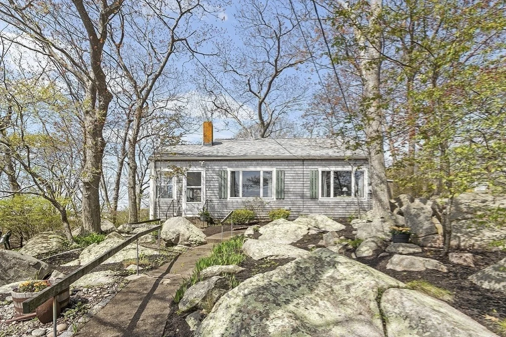 Photo of 6 Laurel Acres