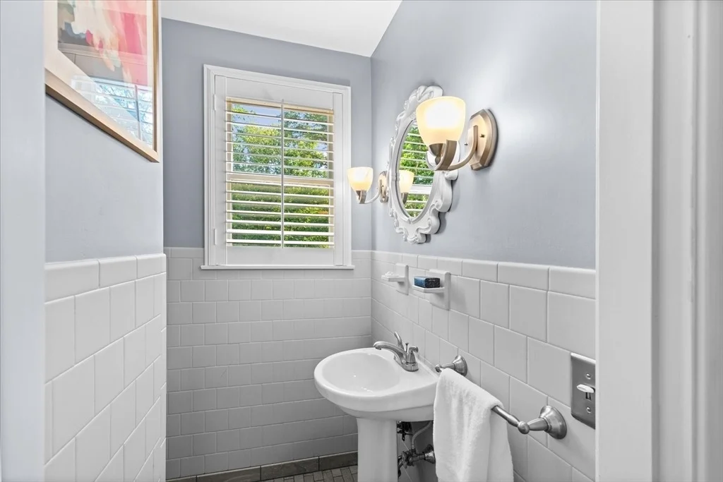 Photo of 65 May St