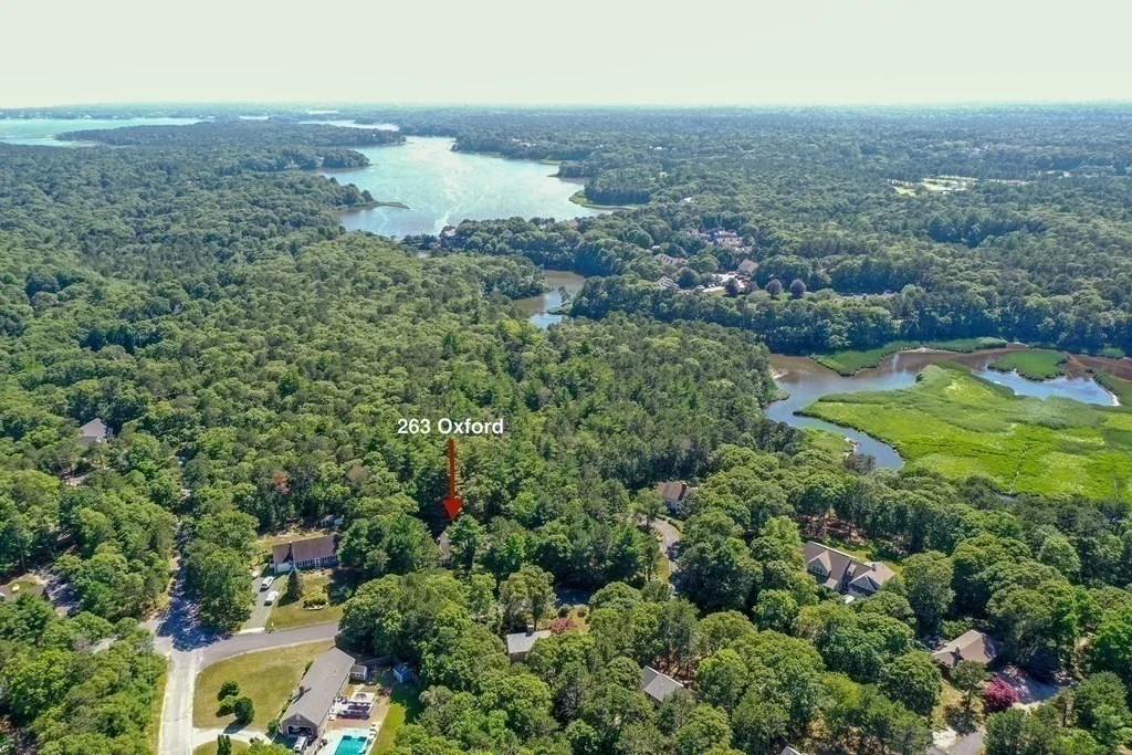 Photo of 263 Oxford Dr