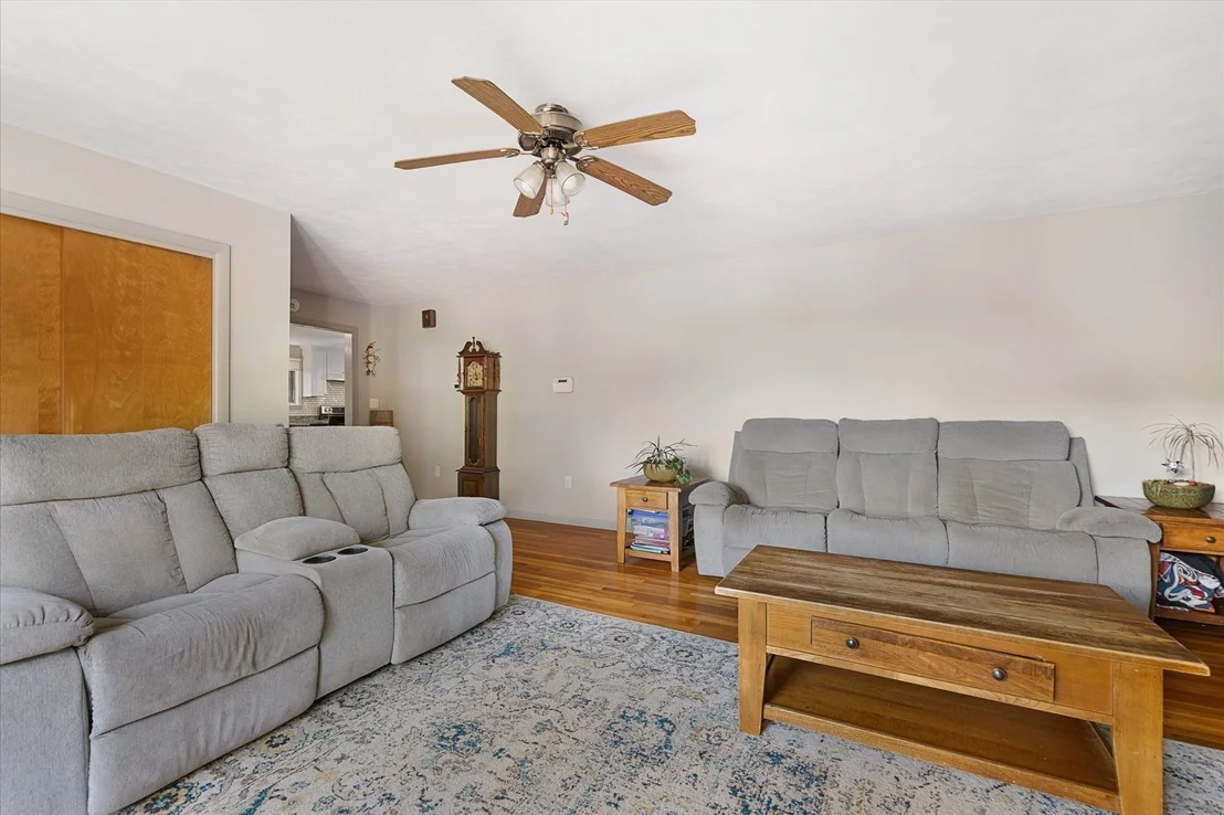 Photo of 6 Hadley Path