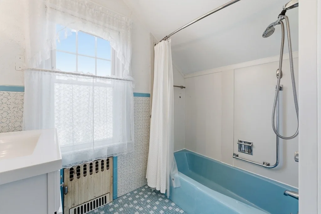 Photo of 63 Webber St