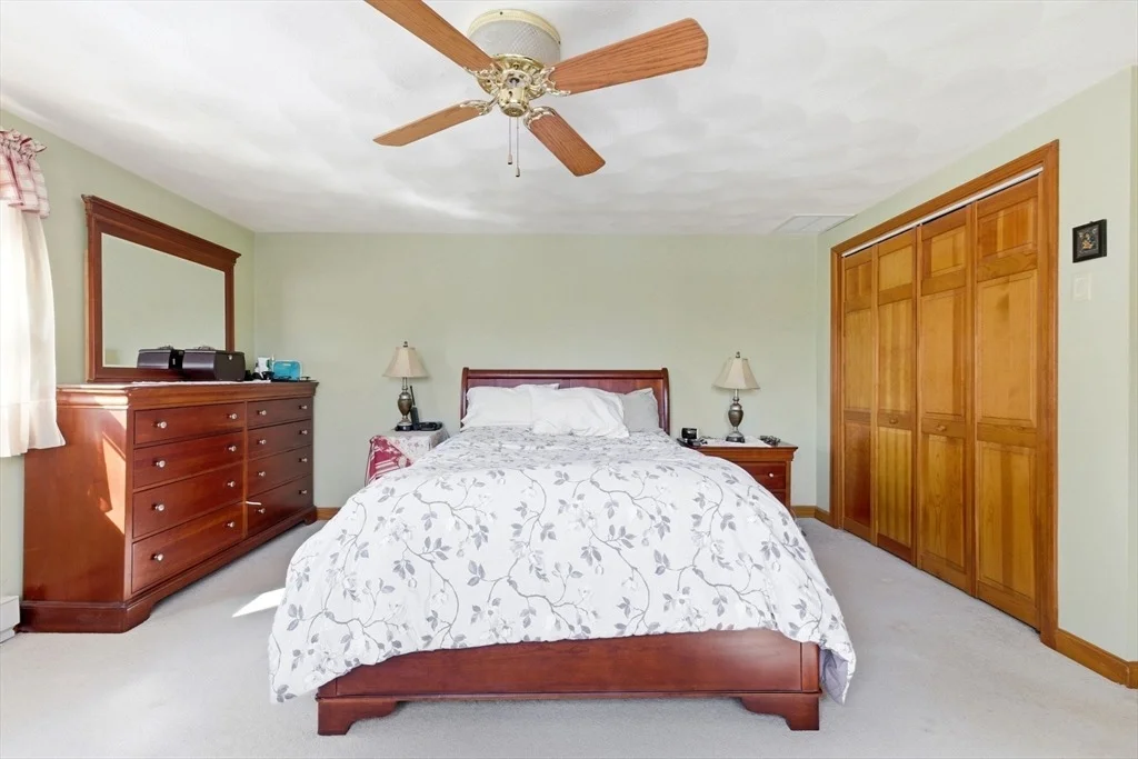 Photo of 43 Woodside Ln