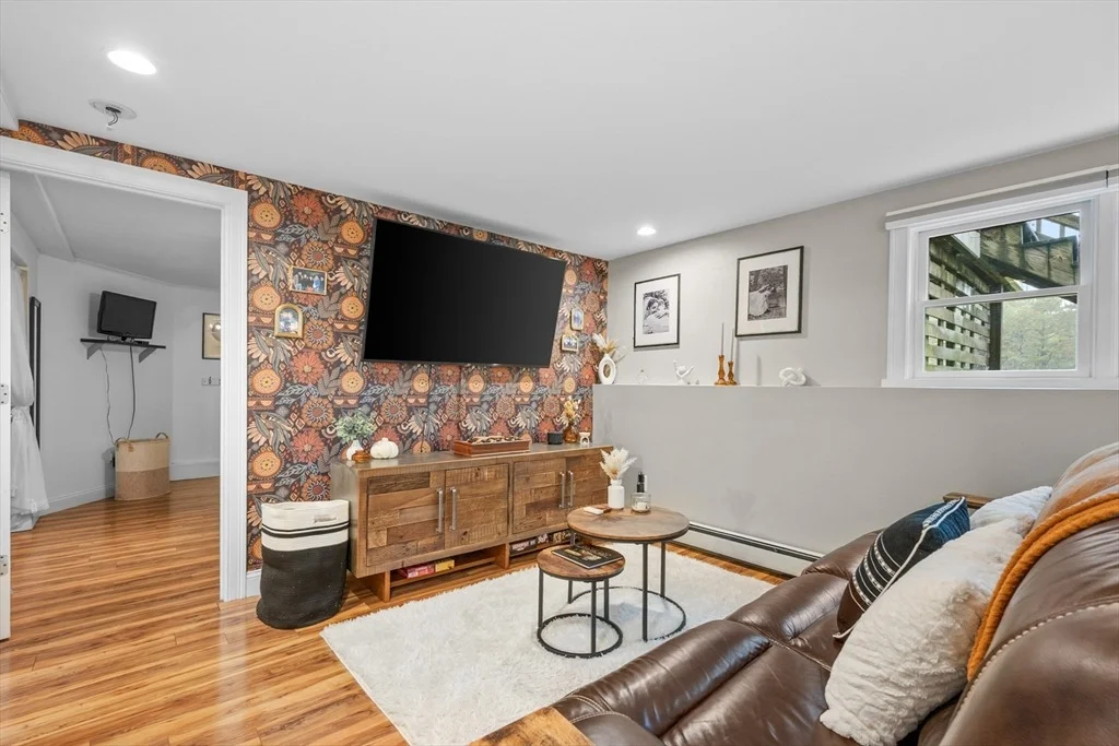 Photo of 35 Bayshore Dr