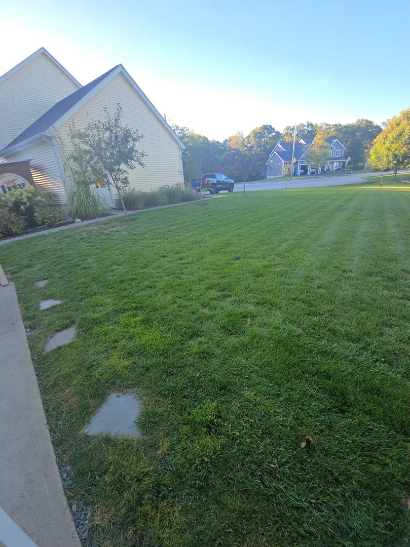 Photo of 33 Ledgewood Cir