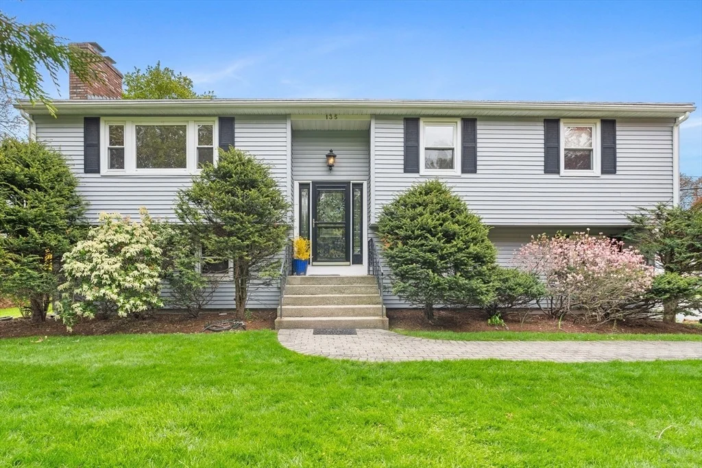 Photo of 135 Forest Avenue