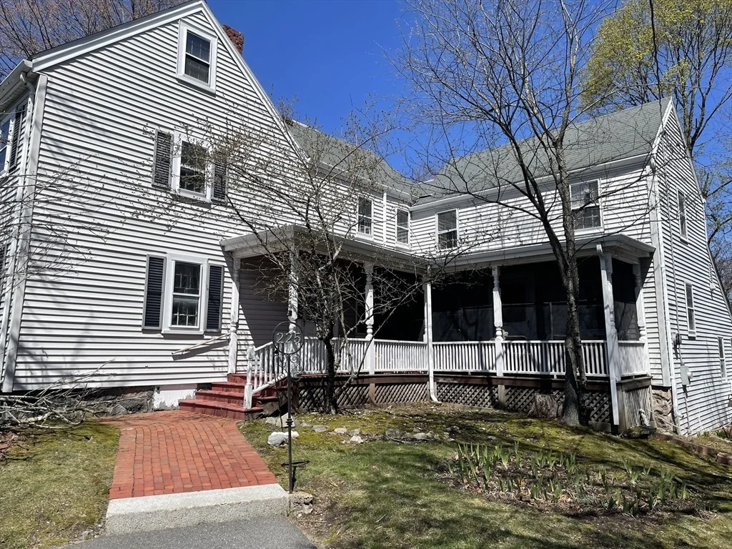 Photo of 225 Trapelo Road