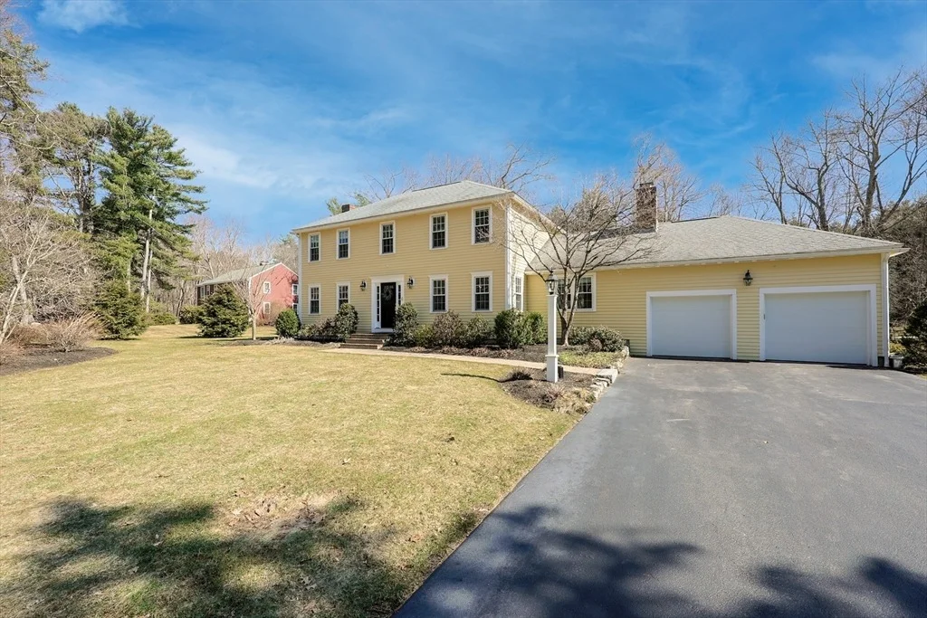 Photo of 6 Colburn Circle