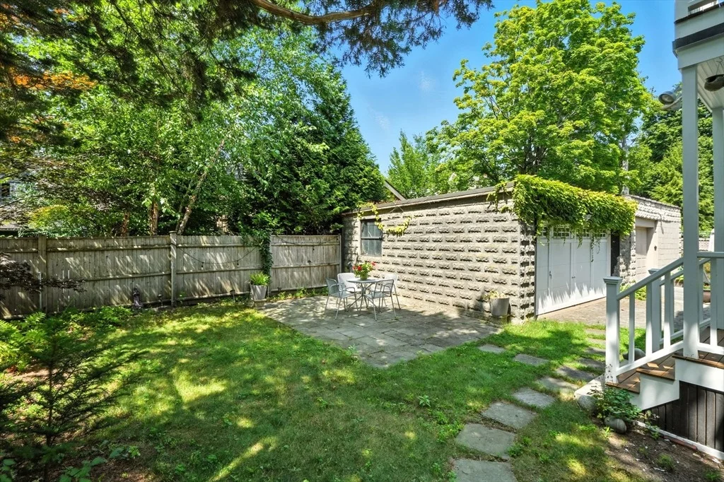 Photo of 11 Longfellow Rd