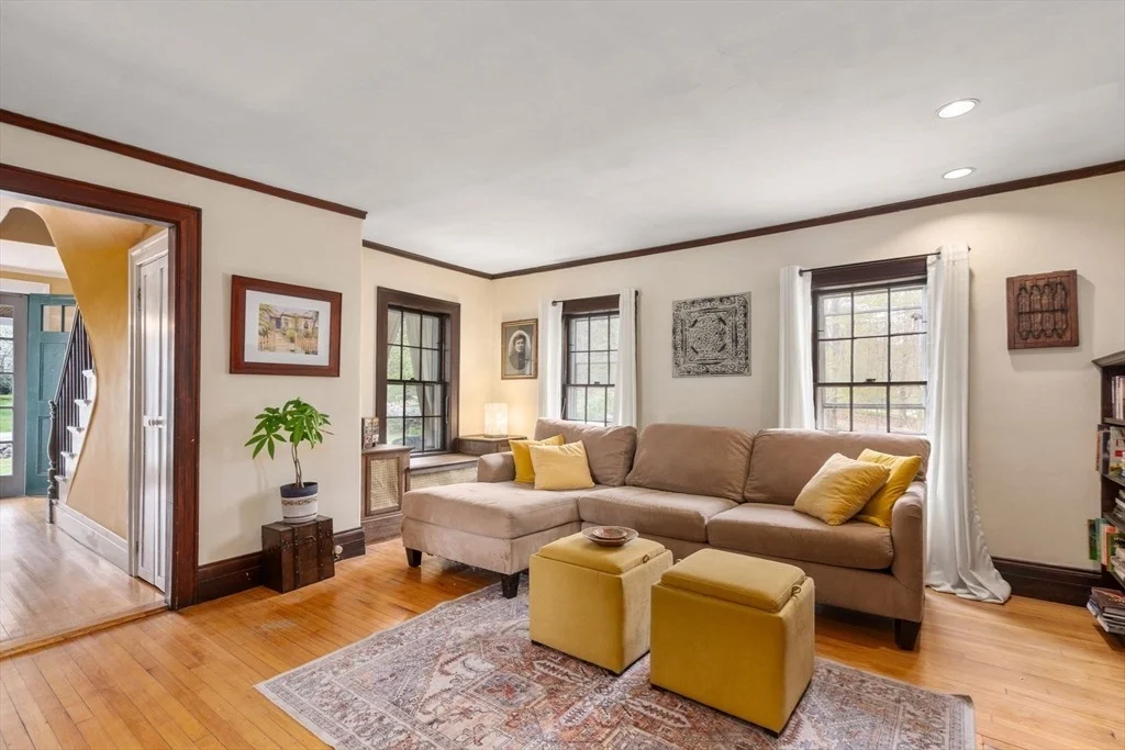 Photo of 187 Mill St