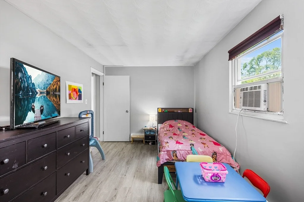 Photo of 59 Eaton Rd