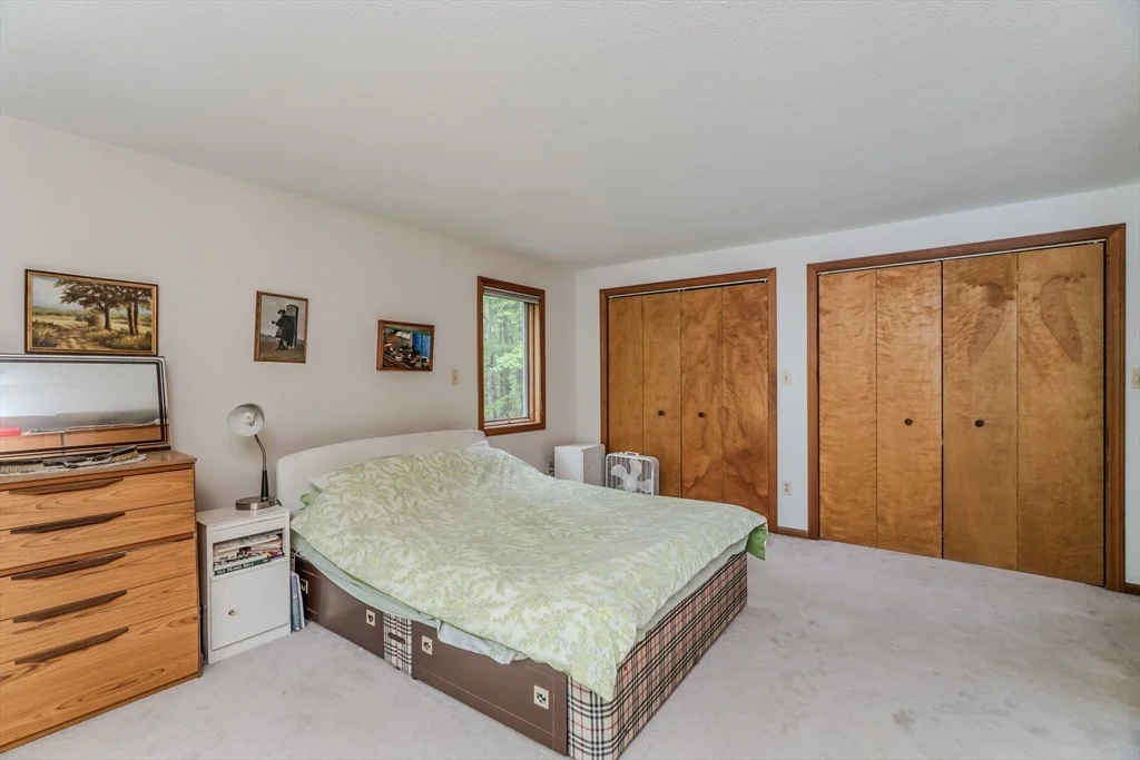 Photo of 102 Larkspur Dr