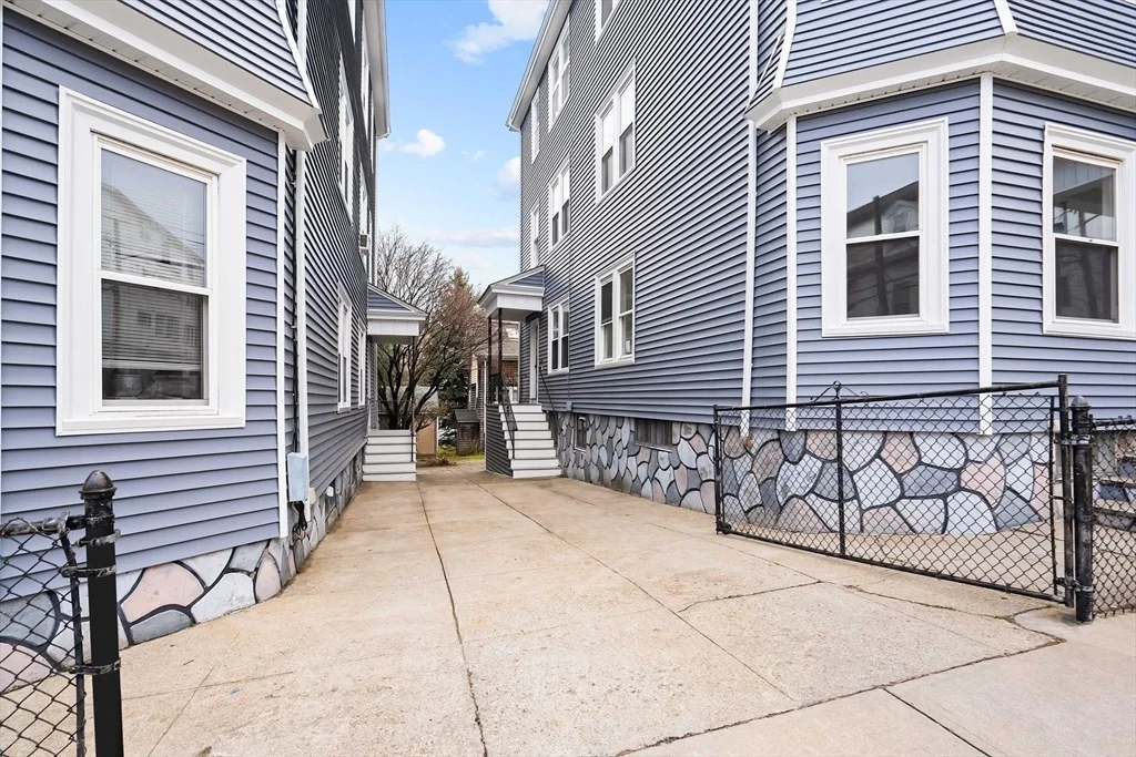 Photo of 572 William Street