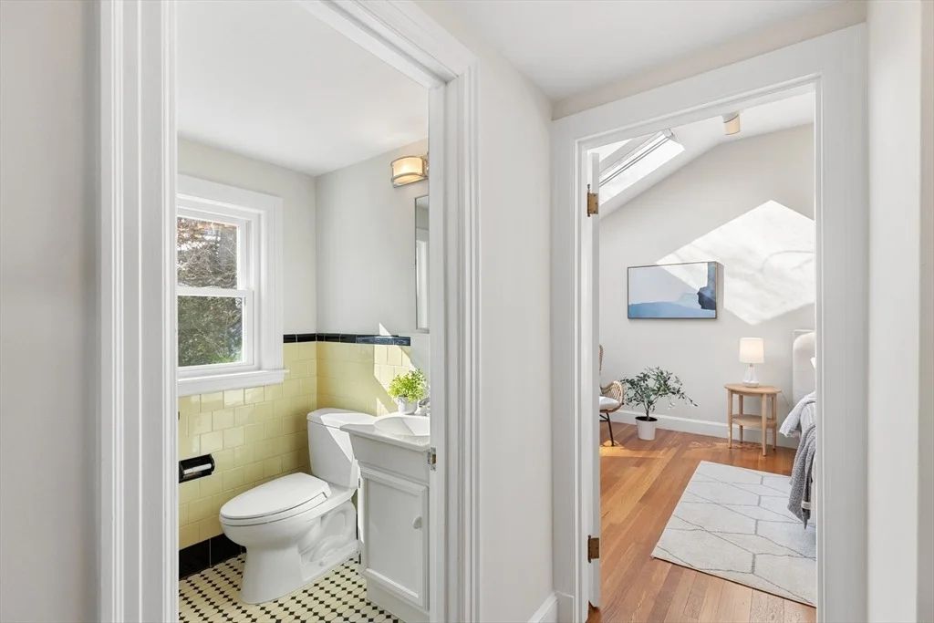 Photo of 115 Gloucester St