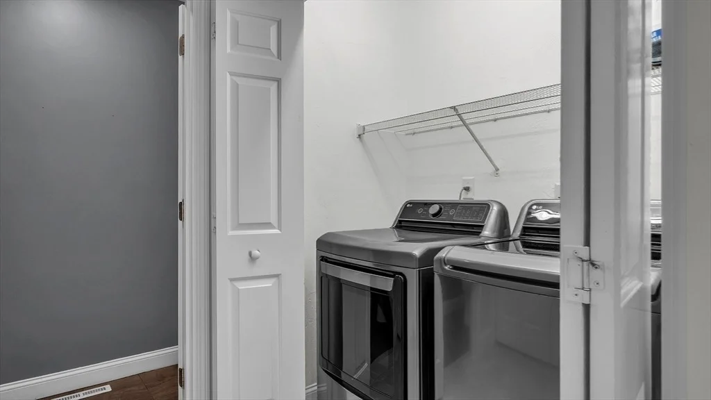 Photo of Unit 23 at 23 Windsor Pt