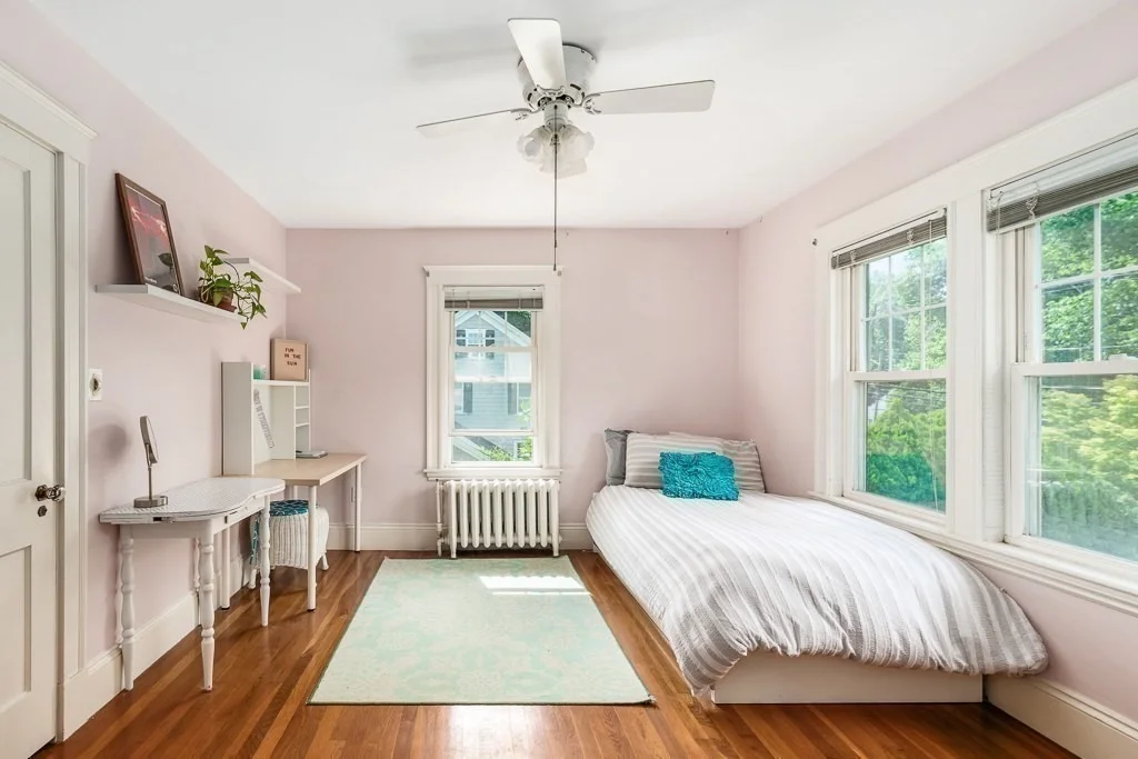 Photo of 19 Brimbal Avenue