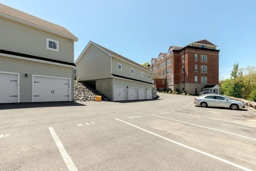 Photo of Unit 332 at 18 Eagle Nest
