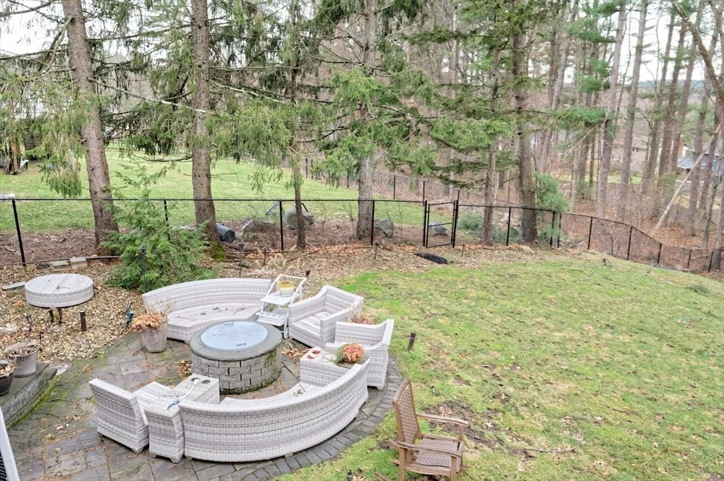 Photo of 62 Ledgewood Rd