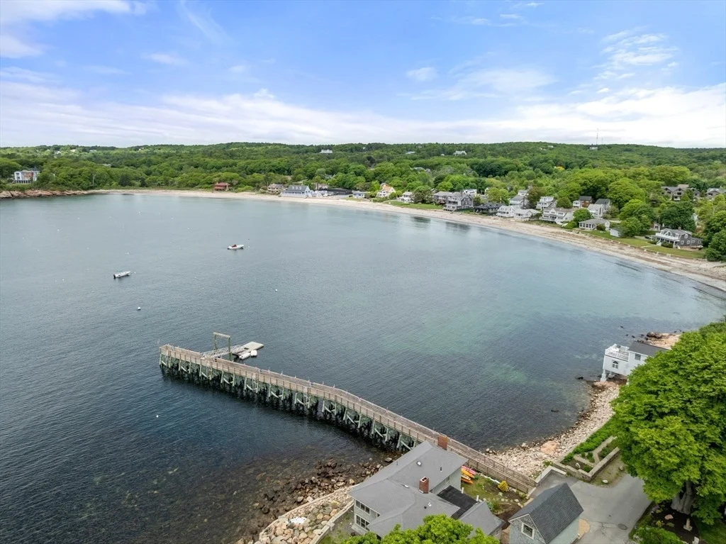 Photo of 35 Shore Rd.