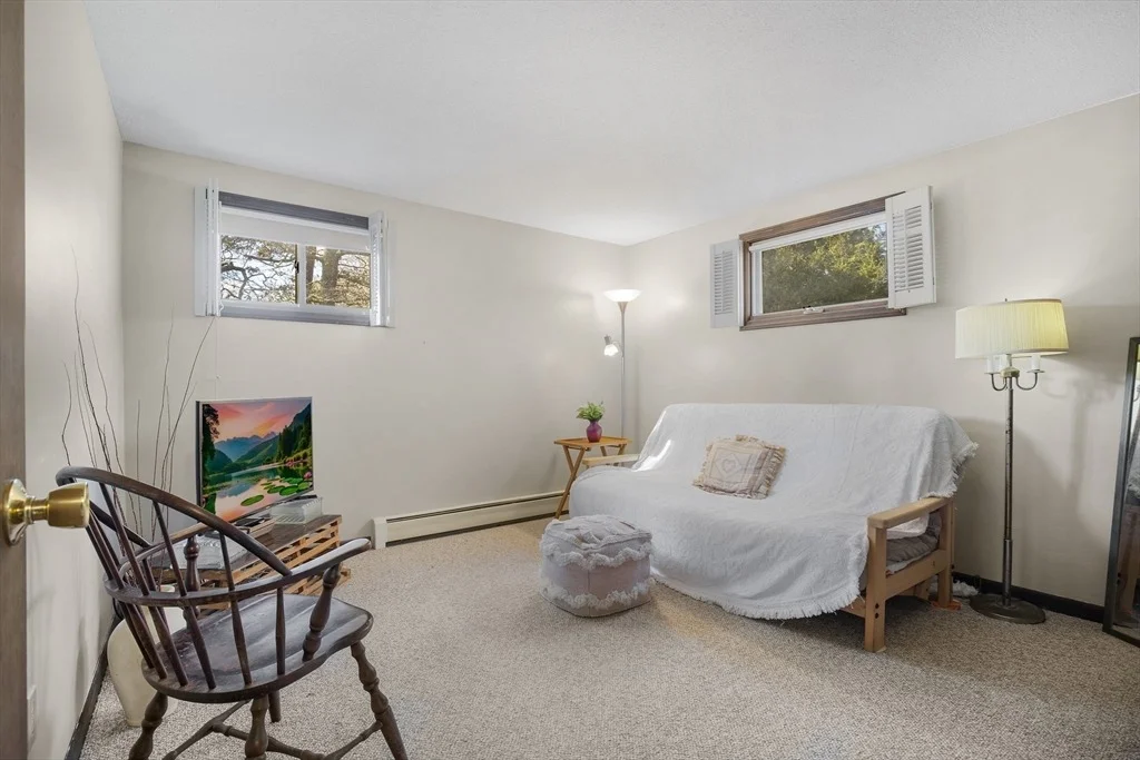 Photo of 386 Bishops Ter