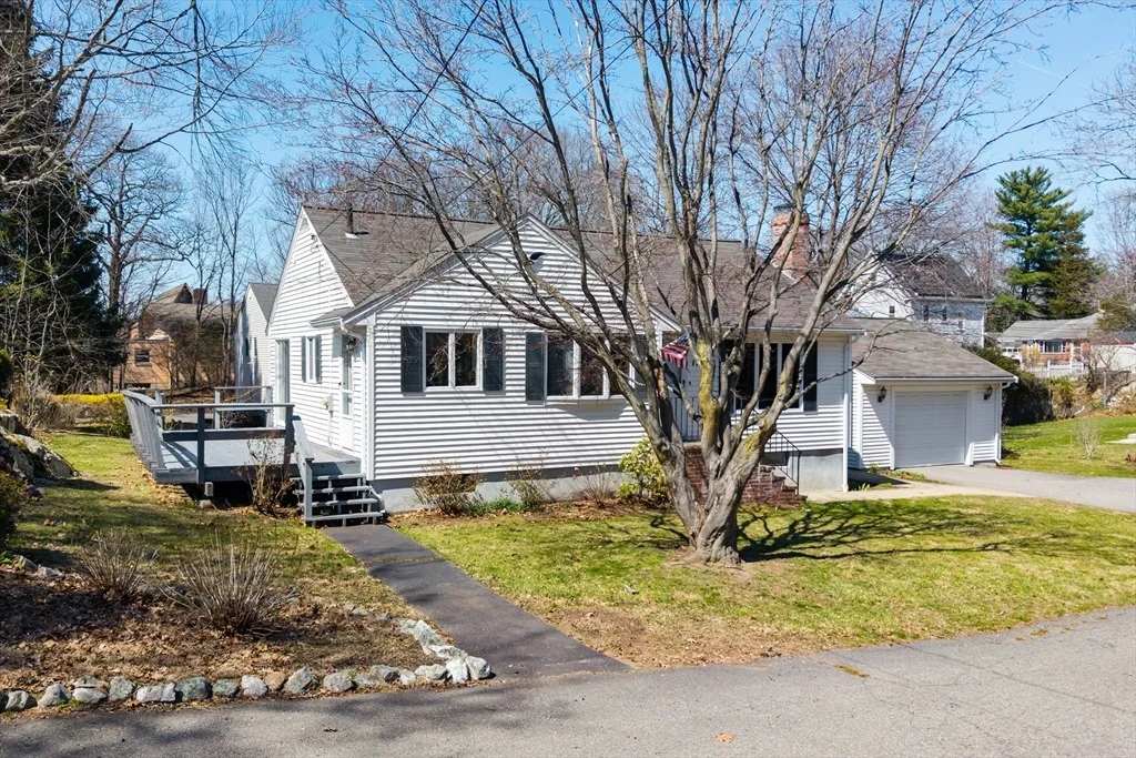 Photo of 17 Walters Ave