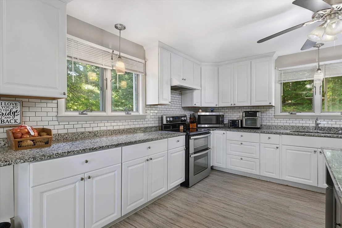 Photo of 6 Hadley Path