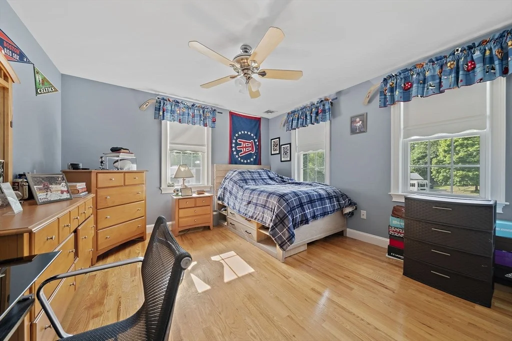 Photo of 146 Eleanor Dr