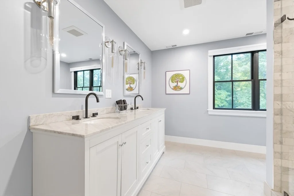 Photo of 24 Deerfield Road