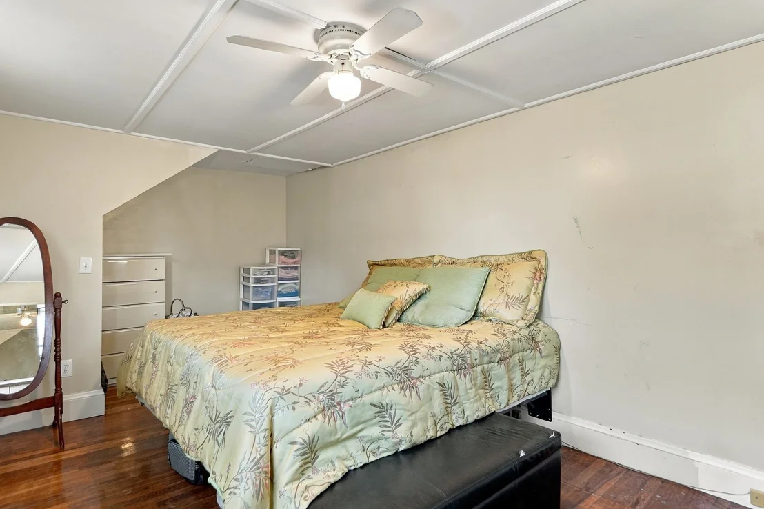 Photo of 7 Geneva Avenue
