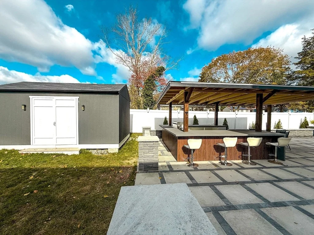 Photo of 11 Farland Cir