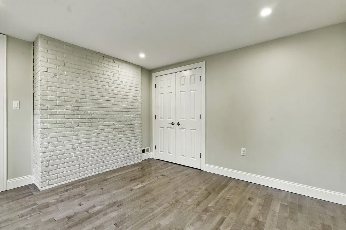 Photo of 47 Rosedale Rd