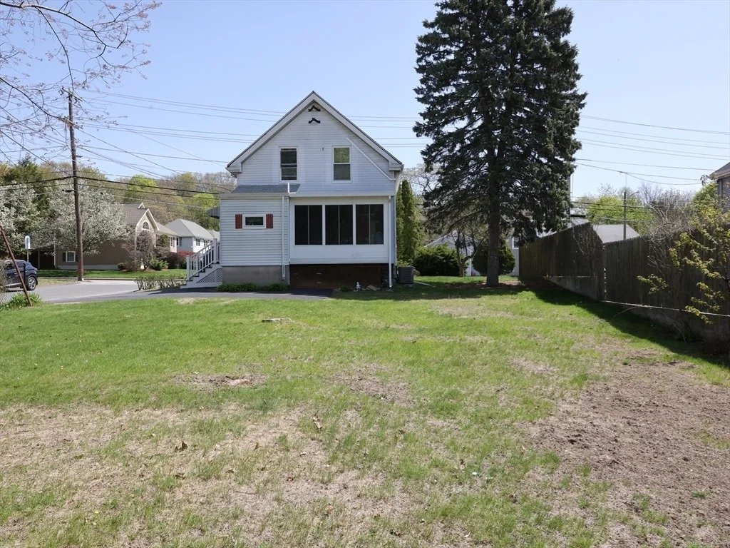 Photo of 433 Central Street