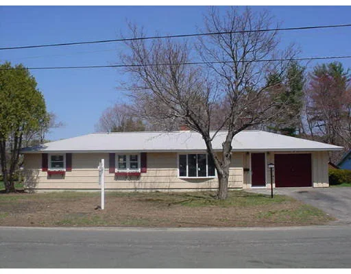 Photo of 33 Ridgefield Drive