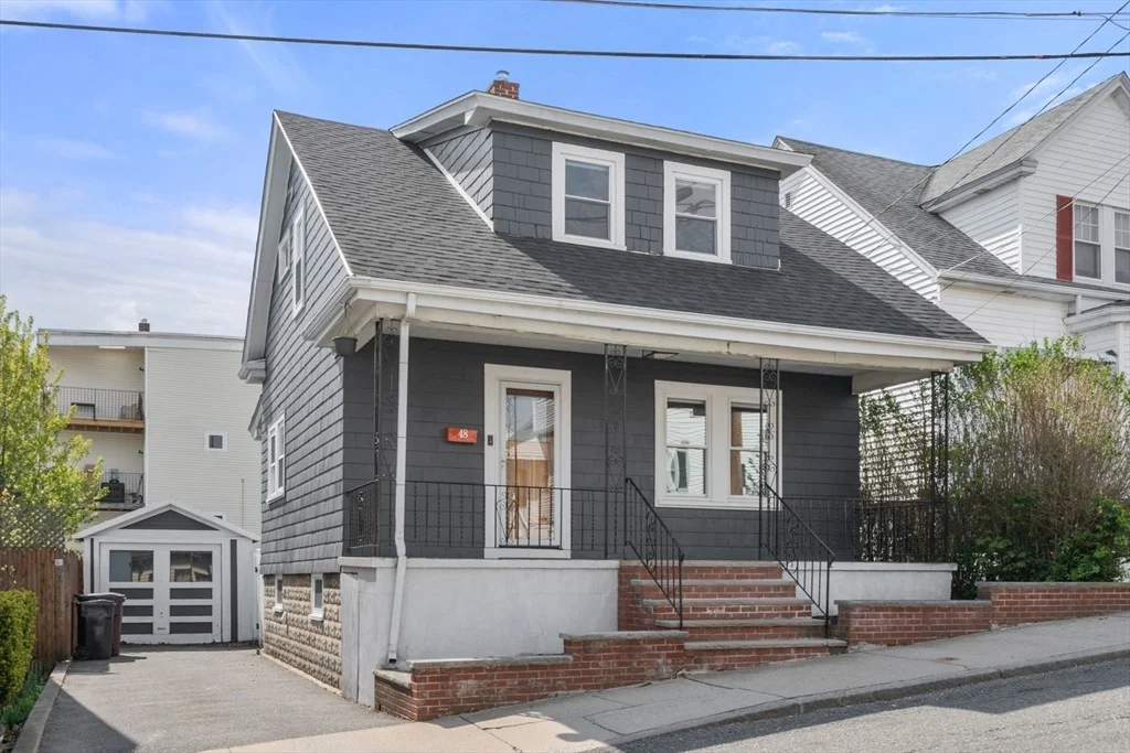 Photo of 48 Bettinson Ave