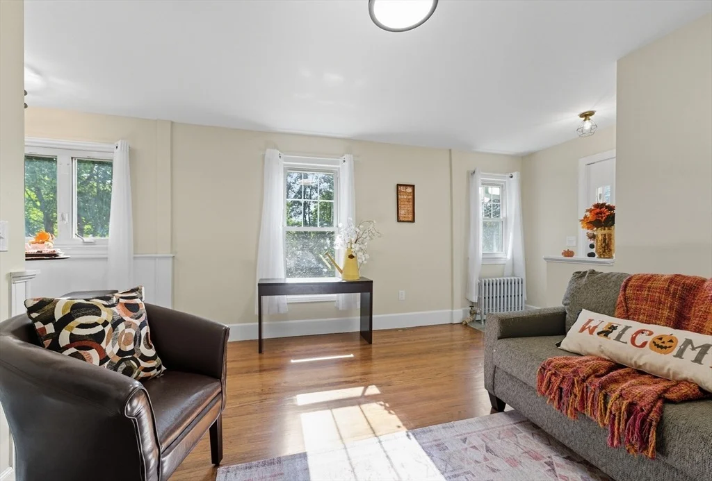 Photo of 636 Amostown Road