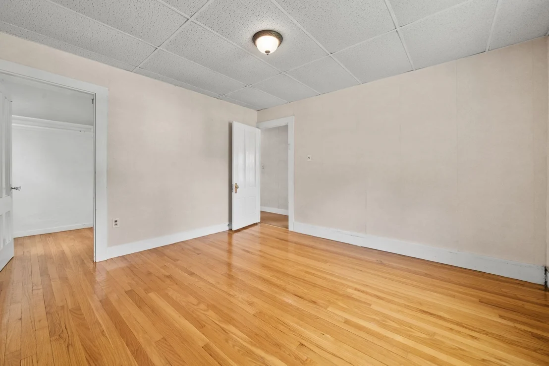 Photo of 76 Harrison Ave