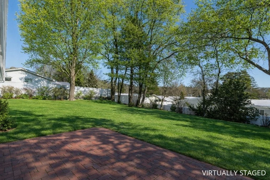 Photo of 689 Old Connecticut Path