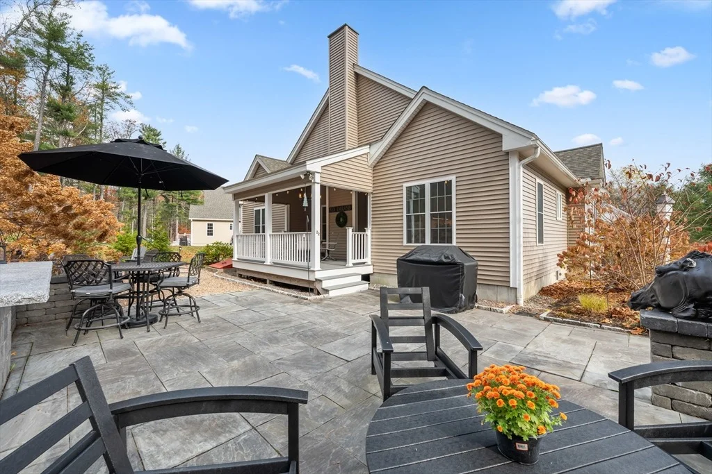 Photo of 22 Heritage Ln