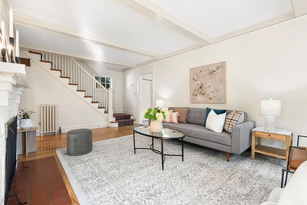 Photo of 305 Park Ave