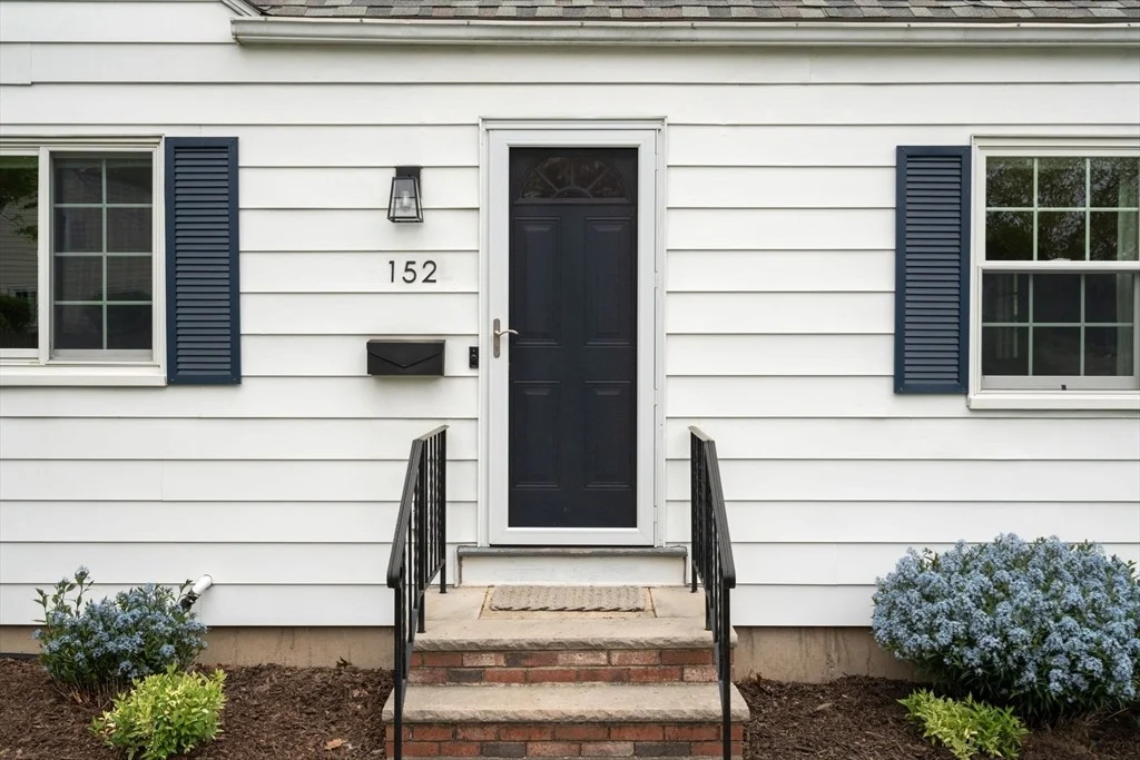 Photo of 152 Sprague St