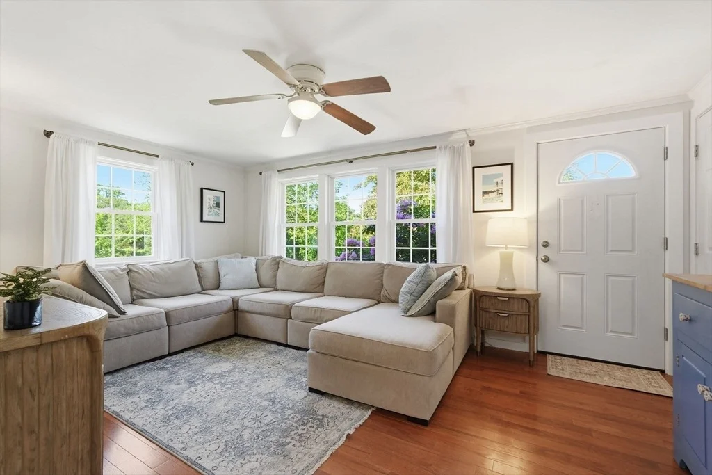 Photo of 43 Long Plain Rd