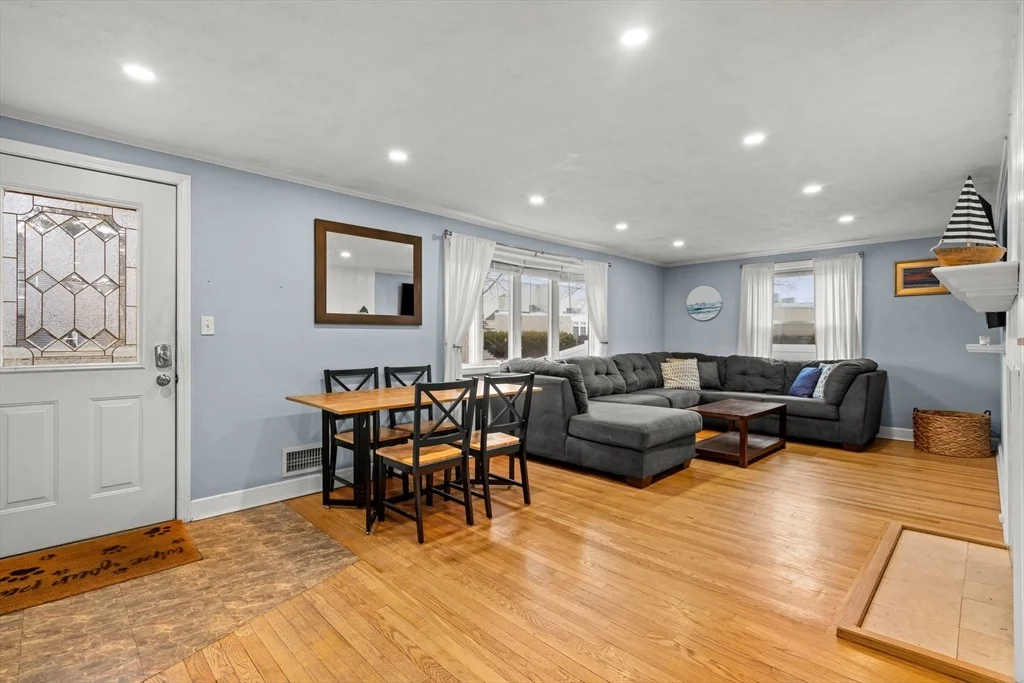 Photo of 3 Gray Rd.